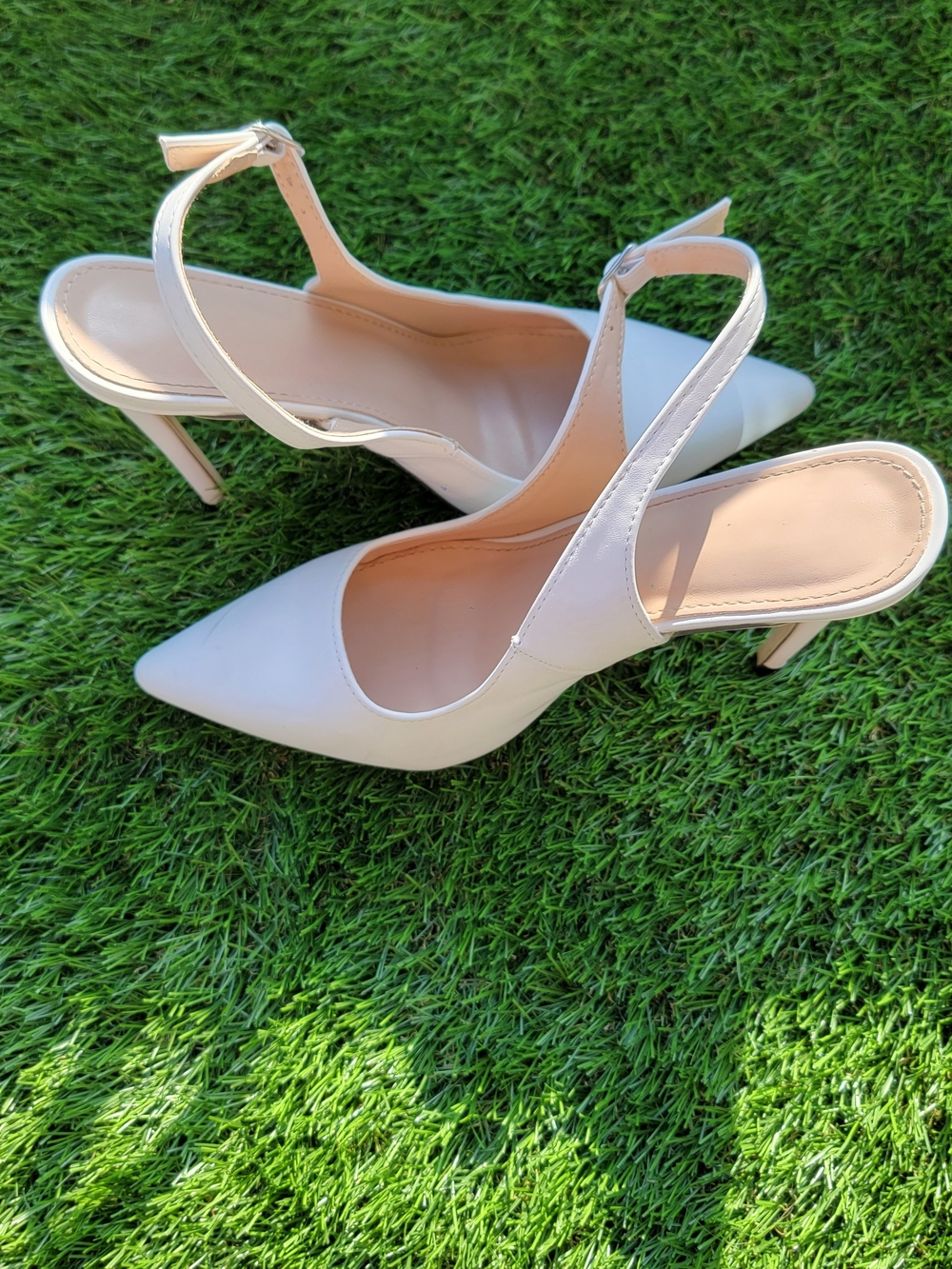Elegant Women's Slingback Pointed-Toe Heels in White